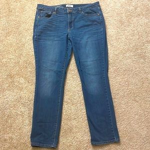 Sonoma size 16 jeans. Great condition no rips, tears, or stains.